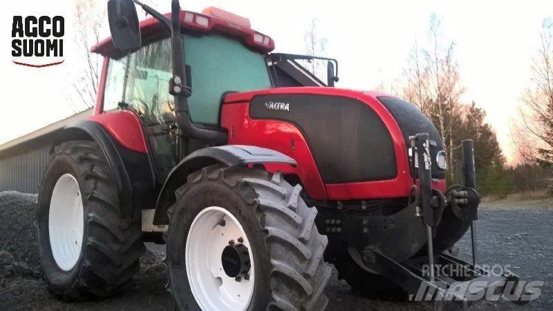 Valtra M130 曳引機