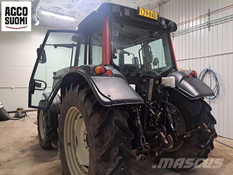Valtra N141 HITECH 曳引機