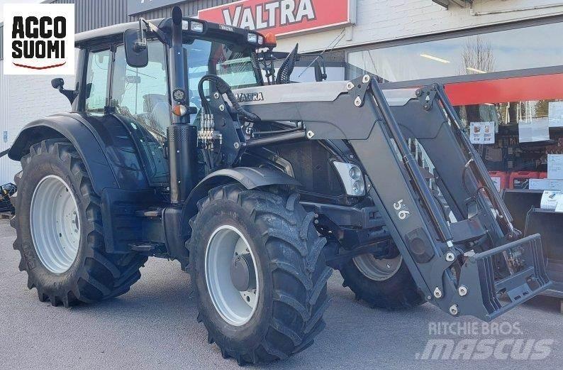 Valtra N163 VERSU 曳引機