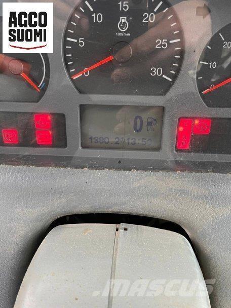 Valtra N163 VERSU 曳引機