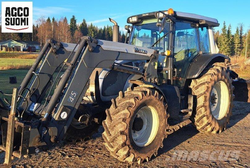 Valtra N92 曳引機