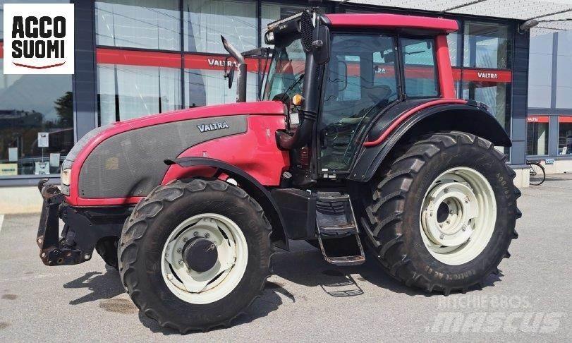 Valtra T151 A 曳引機