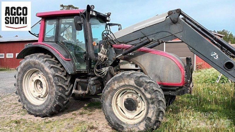 Valtra T151 H 曳引機