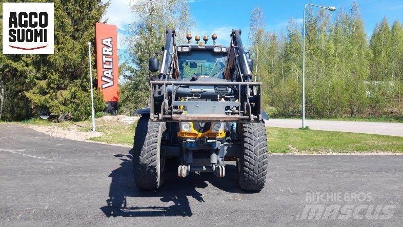Valtra T153 H 曳引機