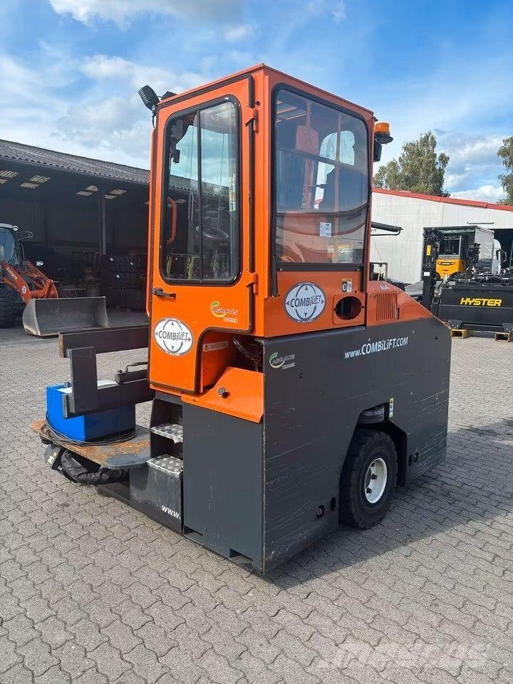 Combilift C4000 E 鏟裝機