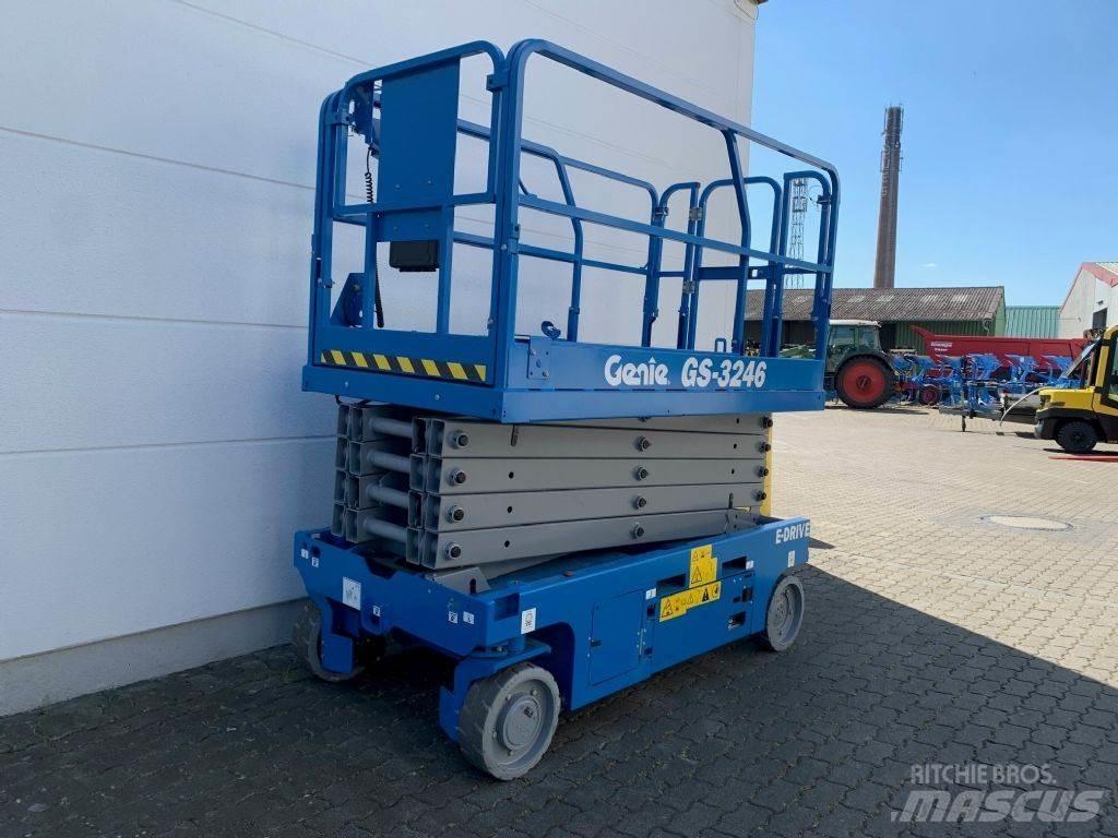 Genie GS-3246 剪式升降機