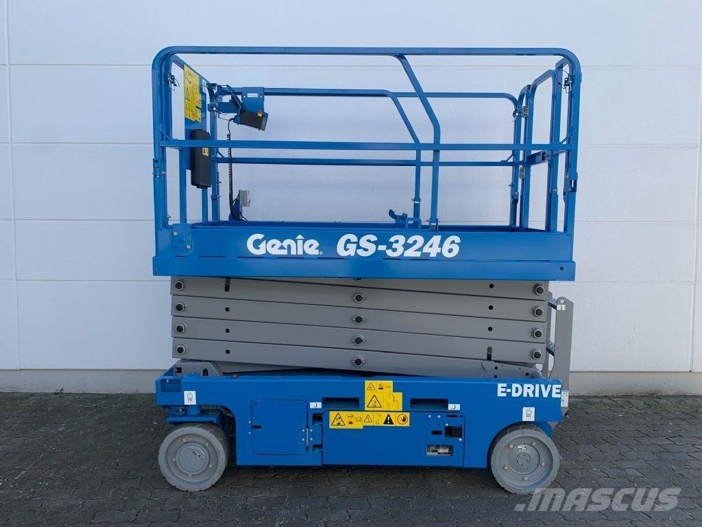 Genie GS-3246 剪式升降機