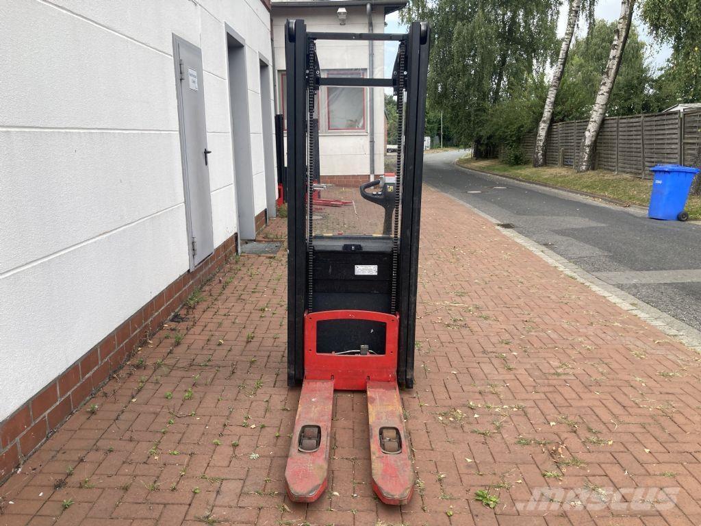Hyster S 1.0 行走控制式堆積機