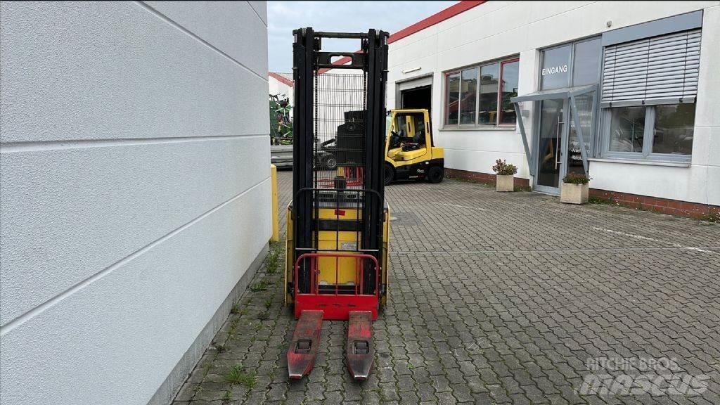 Hyster S1.5S 行走控制式堆積機