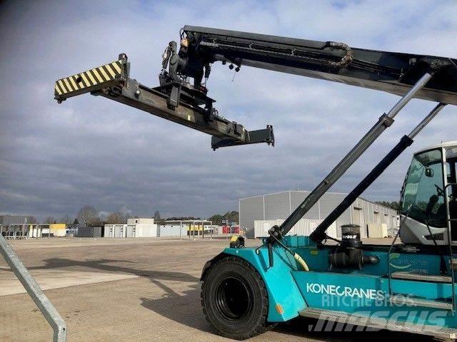 Konecranes 108TC6 前伸型堆積機