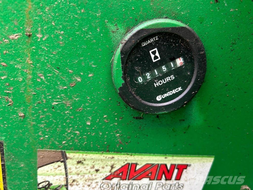 Avant 320S 多功能裝載機