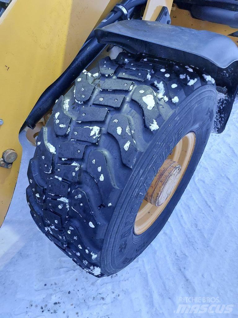 CAT 906H 其他農業機械