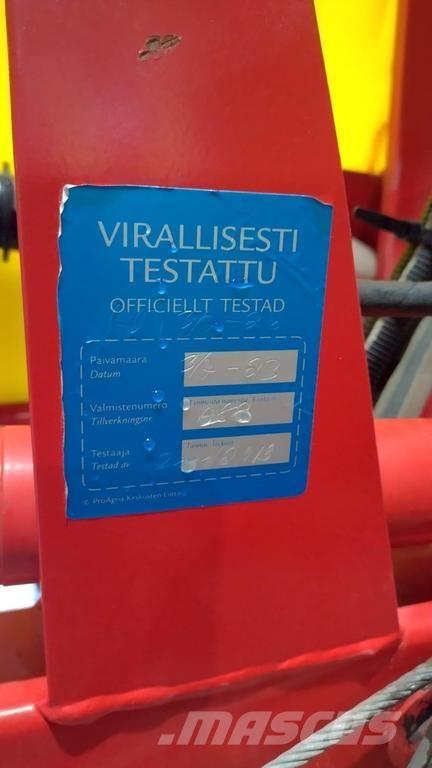 Kasi 1000 自走式噴霧機