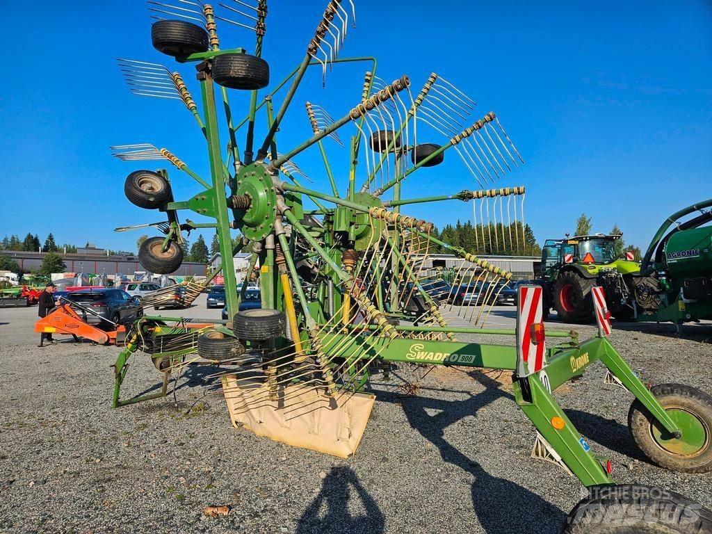 Krone 900 耙與翻草機