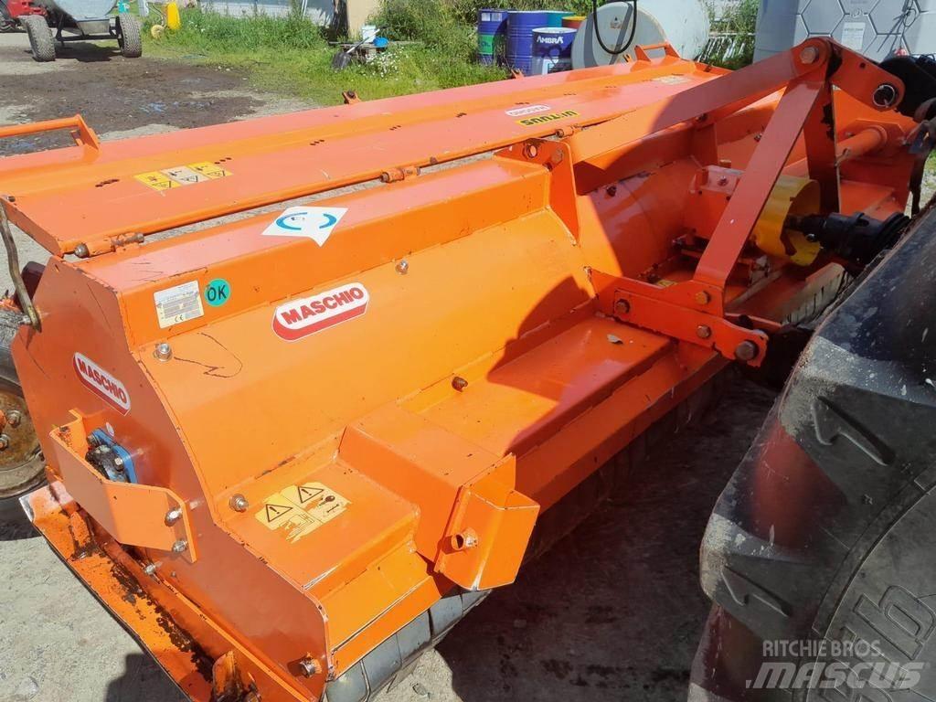 Maschio  莖葉去葉機