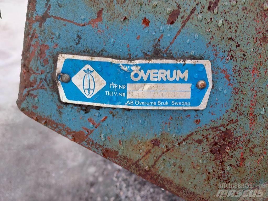 Överum 3 雙向犁