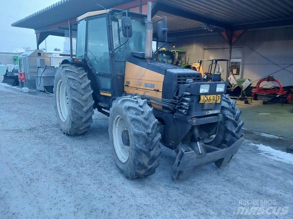 Valmet 665 曳引機