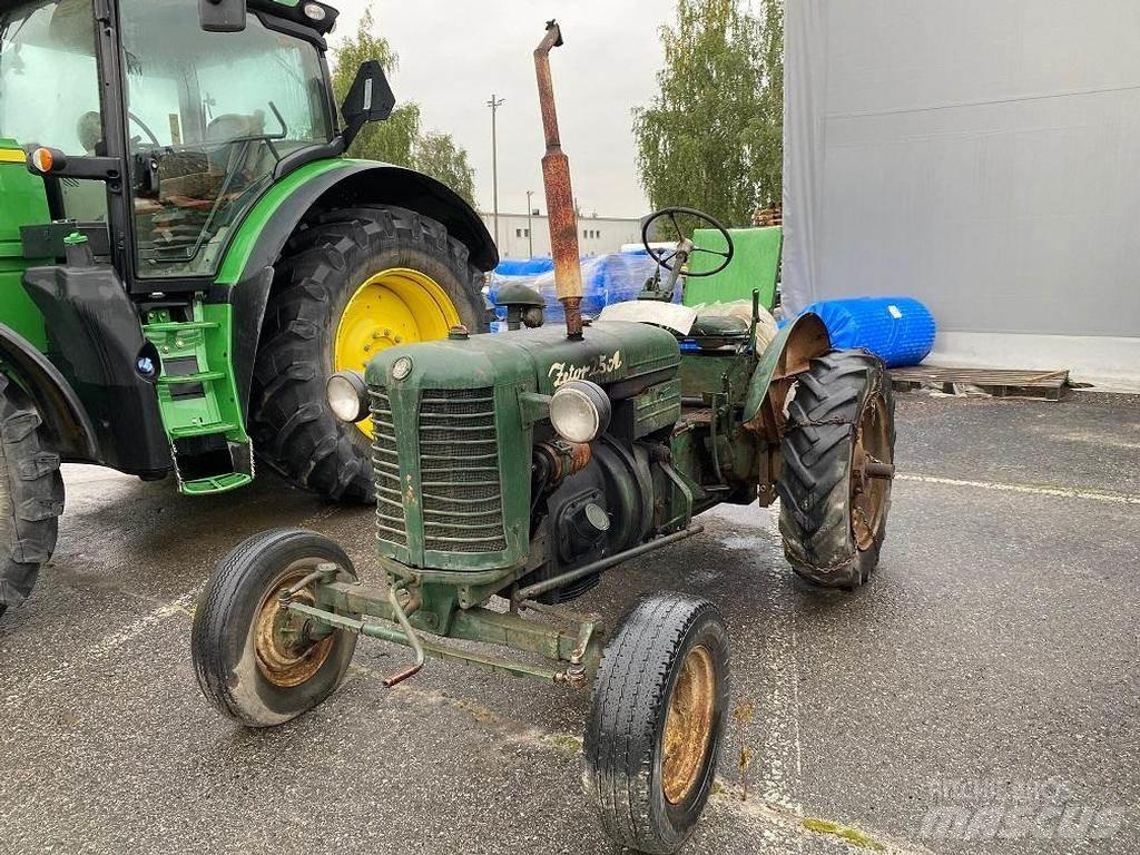 Zetor A25 曳引機