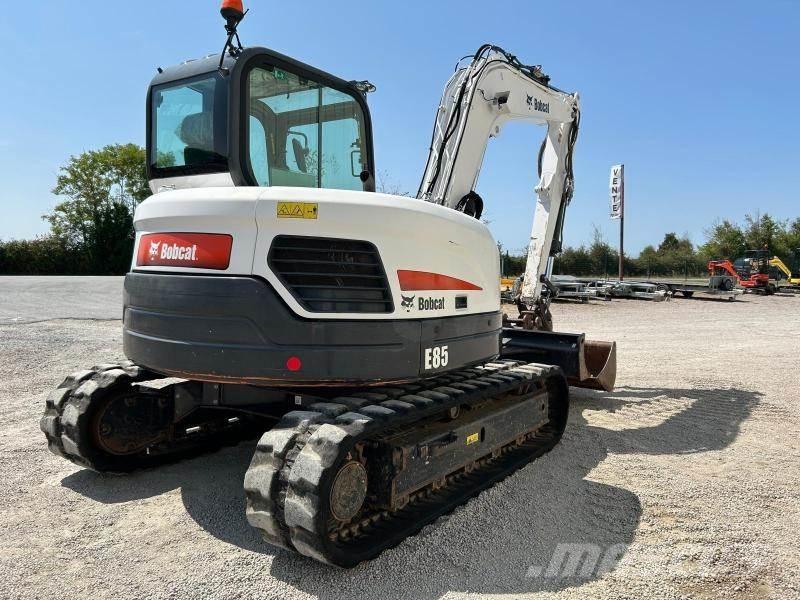Bobcat E85 小型挖土機/掘鑿機<7t(小型挖掘機)
