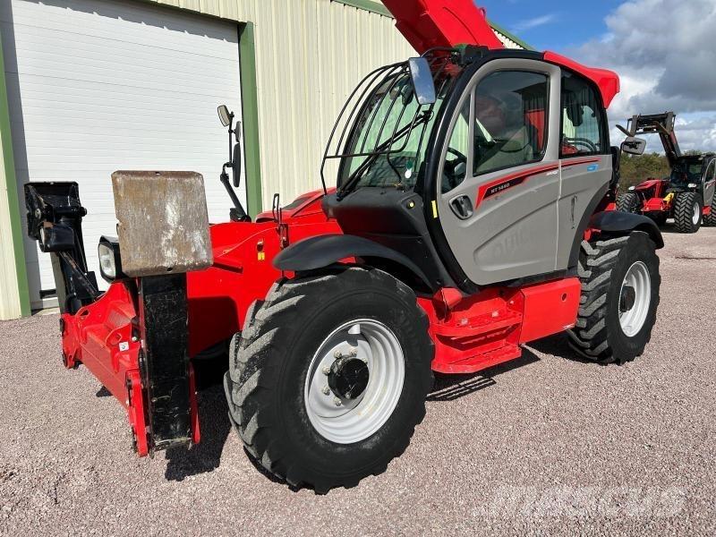 Manitou MT1440 伸縮臂操作車