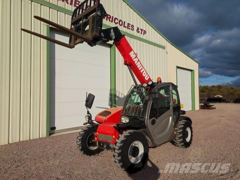 Manitou MT625 伸縮臂操作車