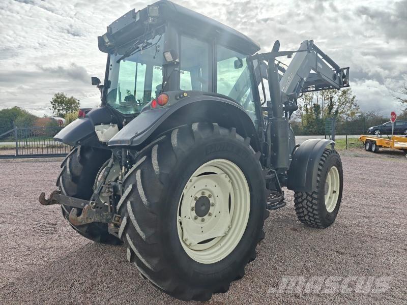 Valtra N123 曳引機
