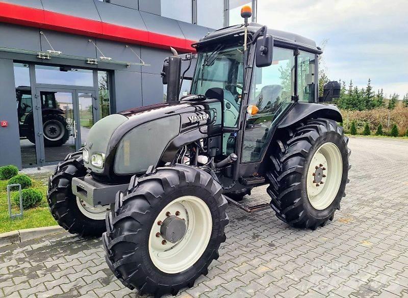 Valtra A93 曳引機