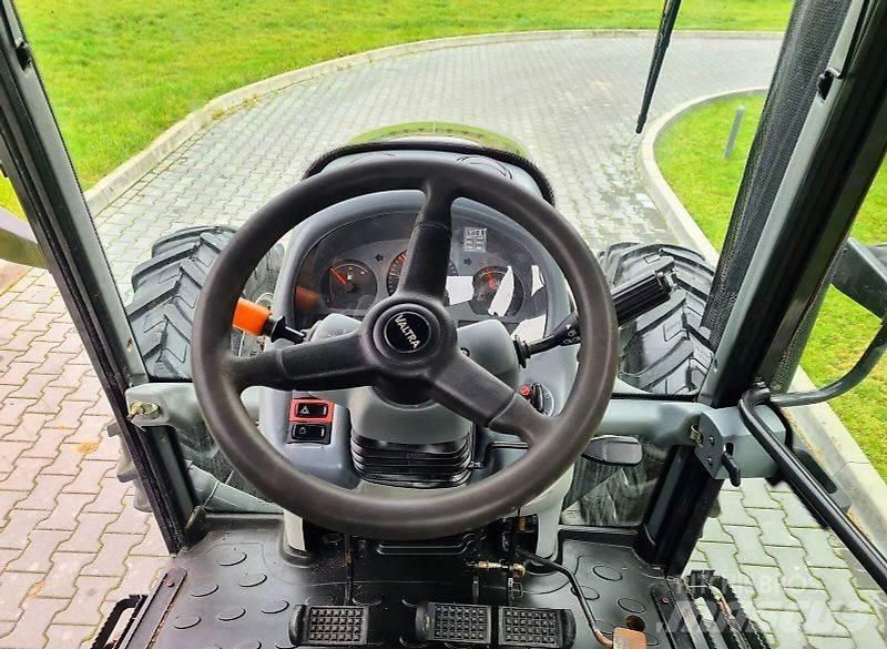 Valtra A93 曳引機