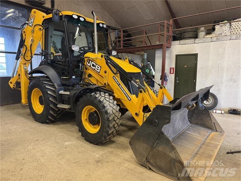 JCB 3 cx 反鏟裝載機