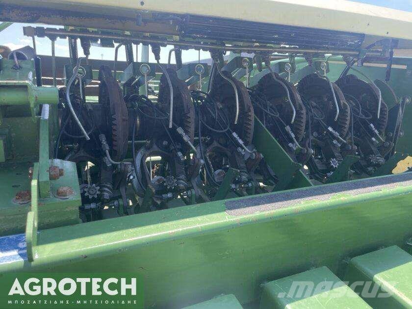 Krone 1270 圓型牧草打包機