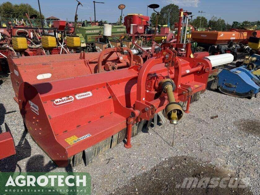 Maschio Tornado 310 曳引機