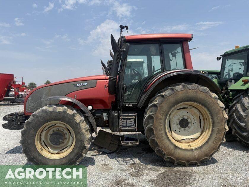 Valtra T151 曳引機