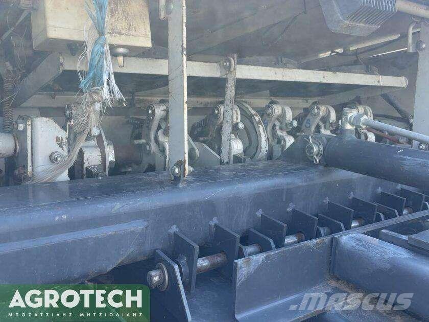 Welger D6060 圓型牧草打包機