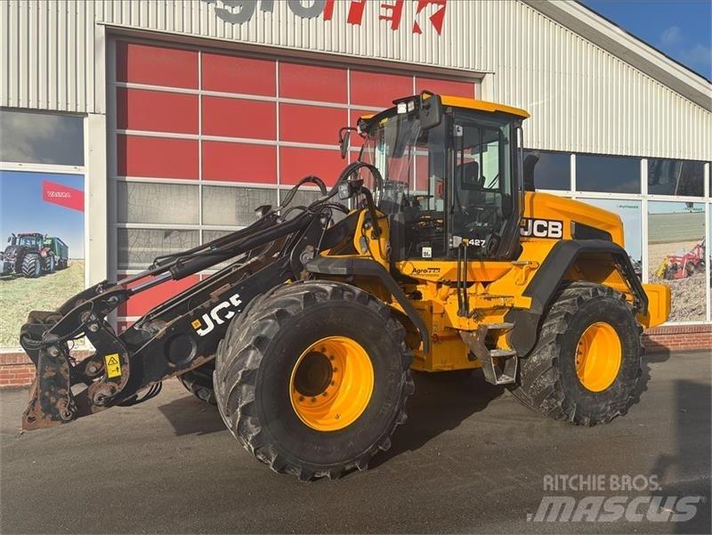 JCB 427 Agri 輪胎式裝載機
