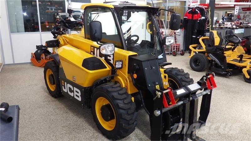 JCB 514-40 伸縮臂操作車