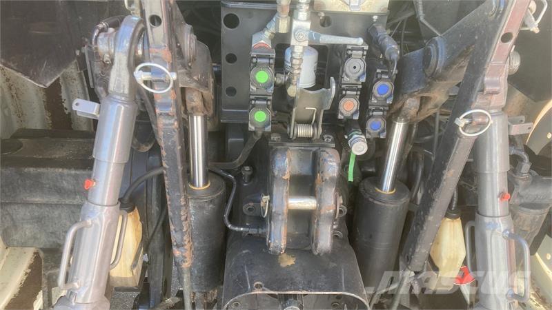 Valtra T130 曳引機