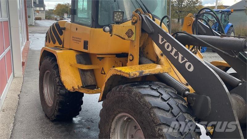 Volvo L35B 輪胎式裝載機