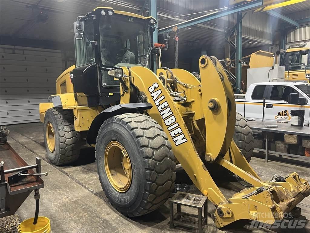 CAT 938M 輪胎式裝載機