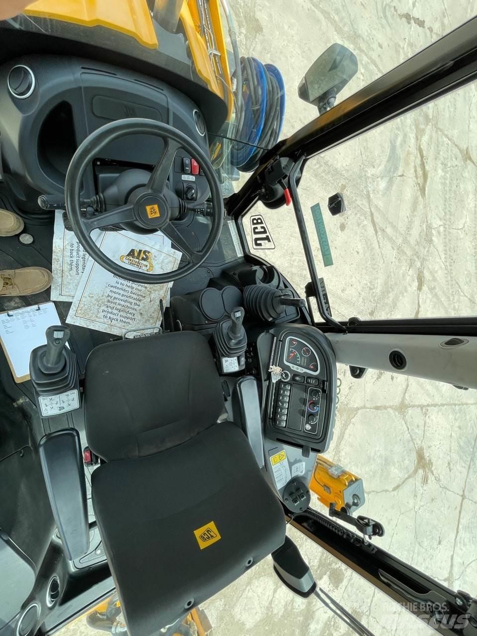 JCB 3CX14 反鏟裝載機