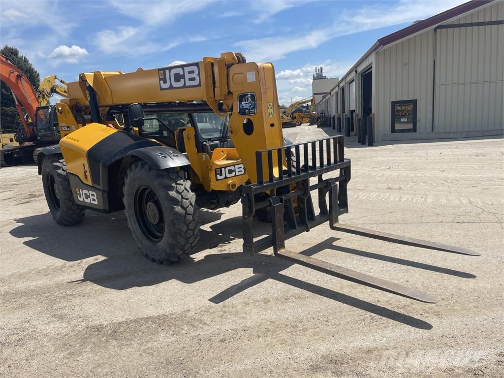 JCB 506.36 伸縮臂操作車