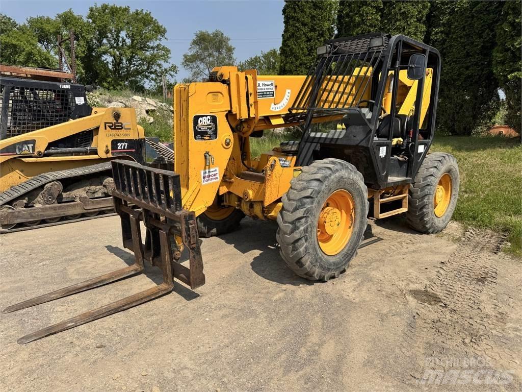 JCB 506C 伸縮臂操作車