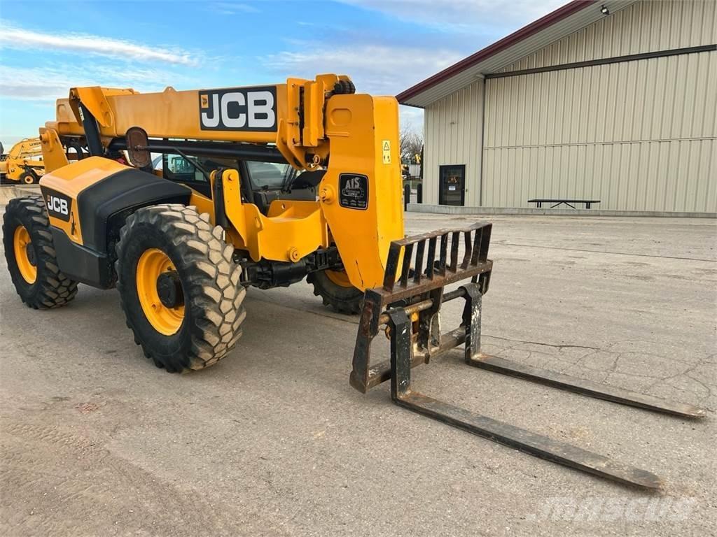 JCB 509-42 伸縮臂操作車
