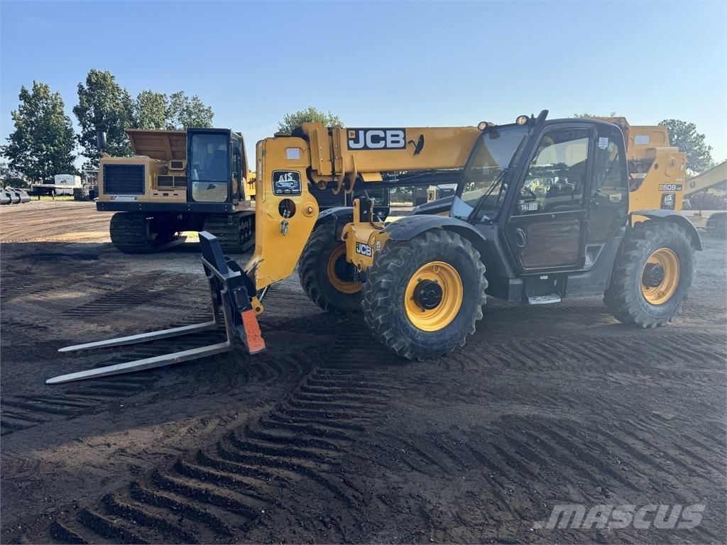 JCB 509-42 伸縮臂操作車