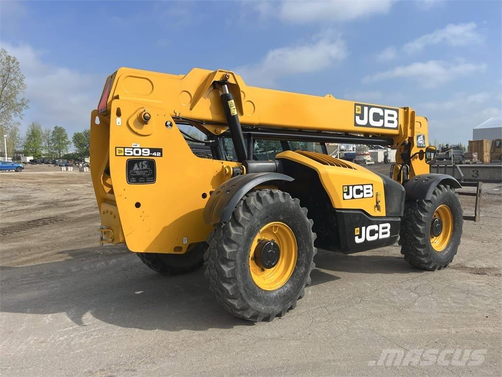 JCB 509-42 伸縮臂操作車