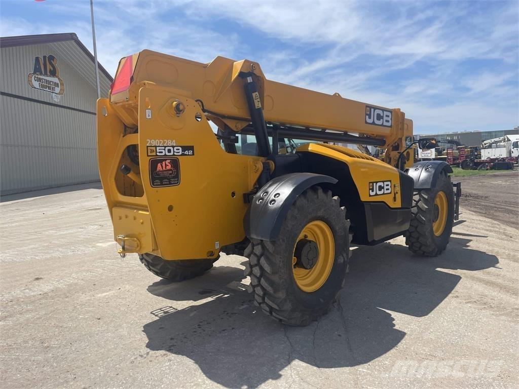 JCB 509-42 伸縮臂操作車
