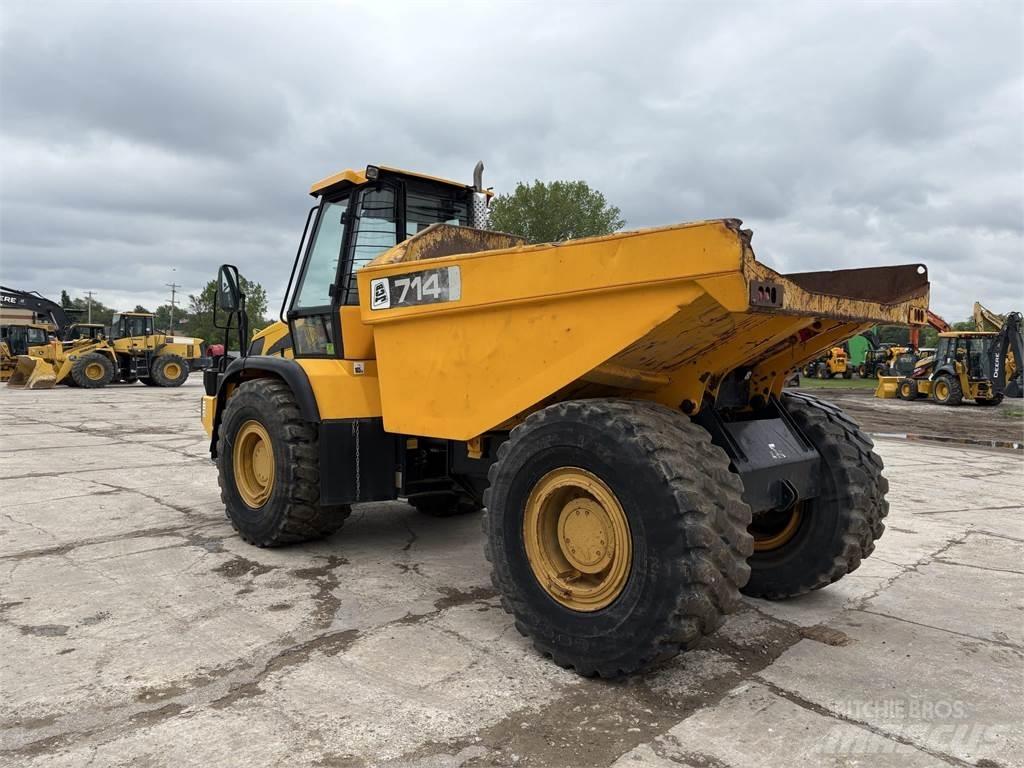 JCB 714 鉸接式起吊車