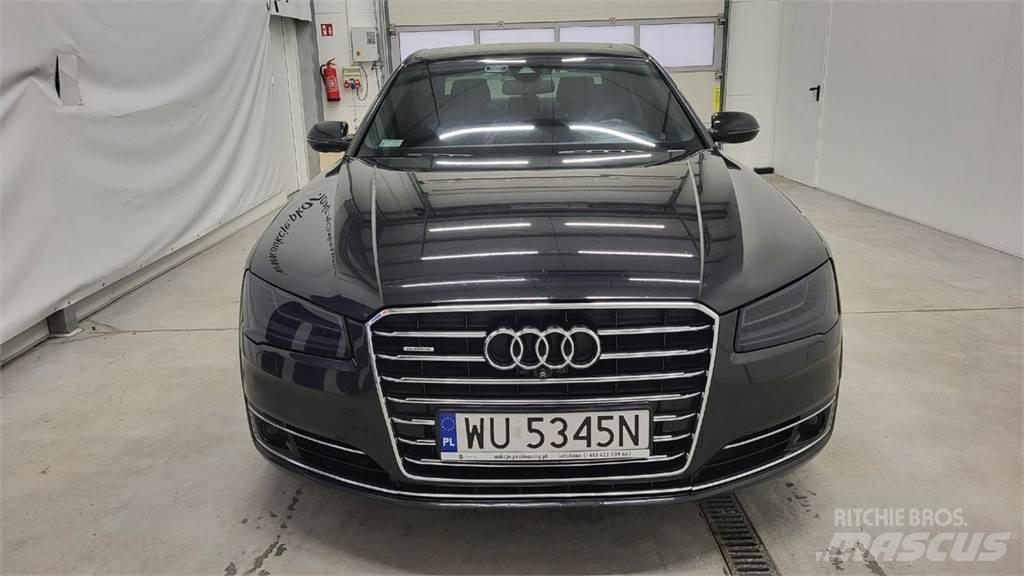 Audi A8 汽車