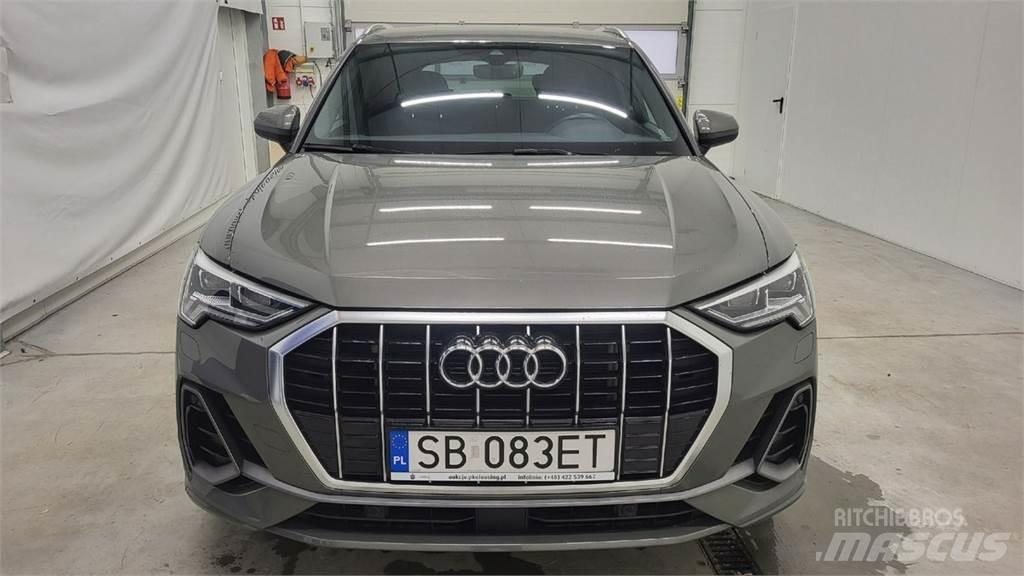 Audi Q3 汽車