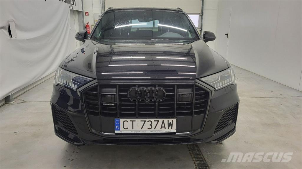 Audi Q7 汽車