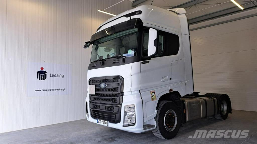 Ford F-MAX 曳引機組件